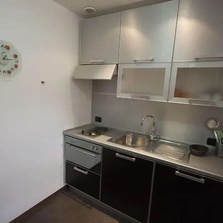 Della Piana Hotel apartamentowy Aprilia